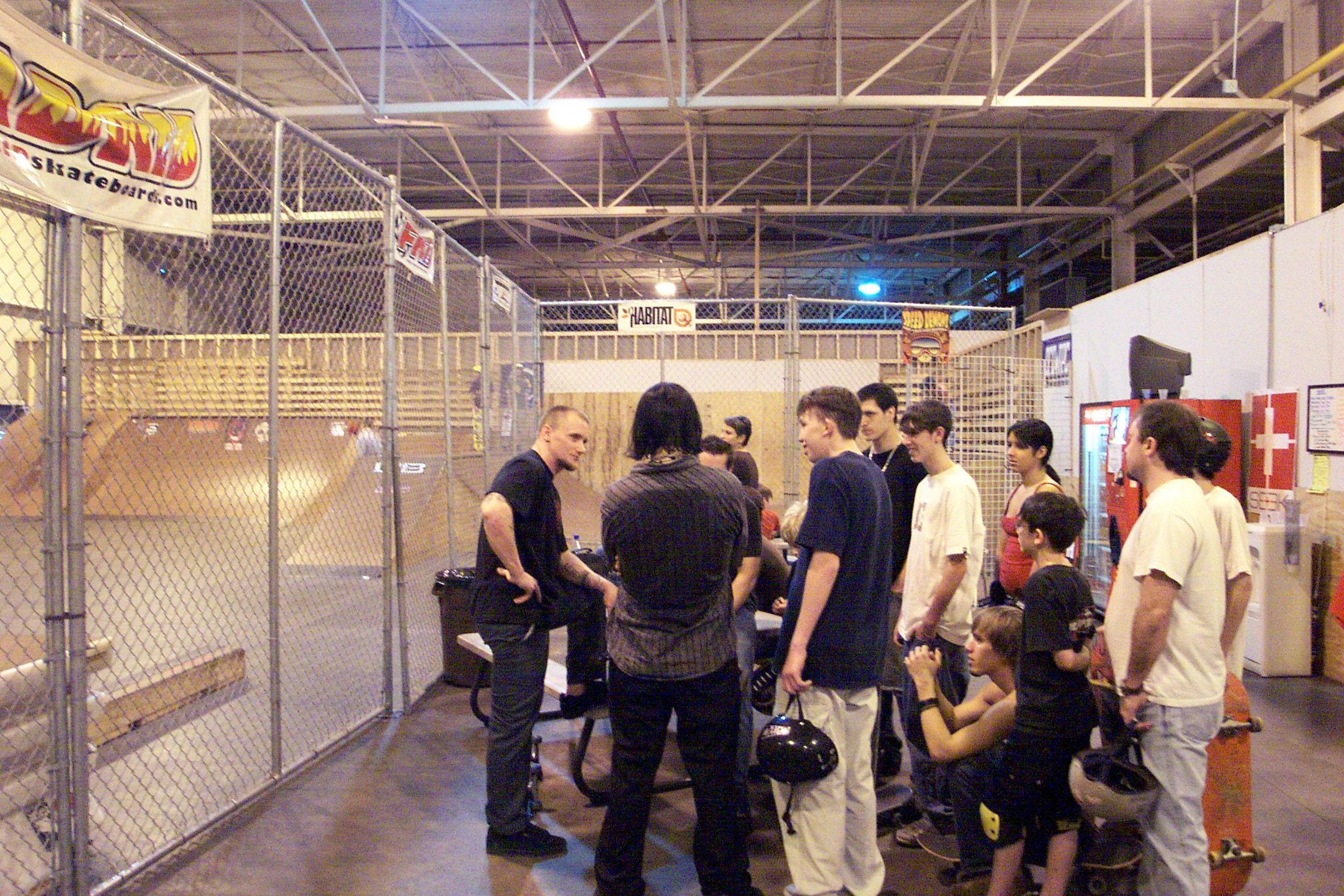 Mike & the Crowd 2